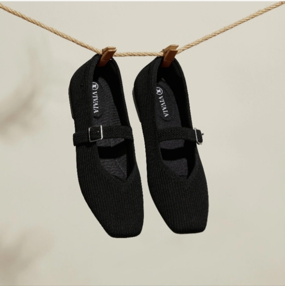 VIVAIA Square-Toe Mary-Jane (Margot Mary-Jane) Black Fits Like An 8.